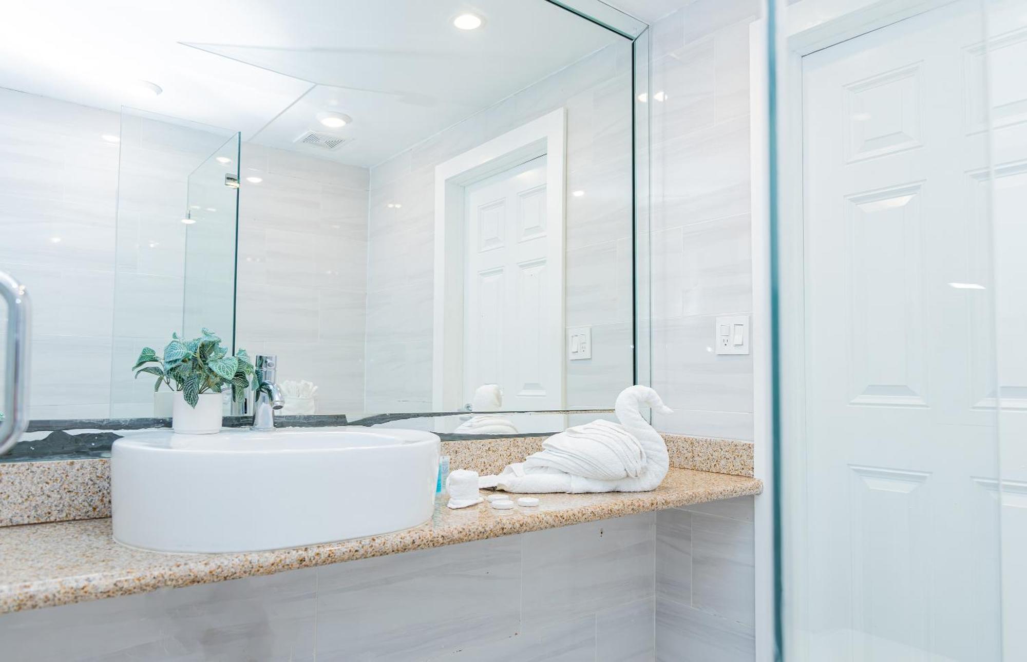 Beachside All Suites Hotel Miami Beach Dış mekan fotoğraf